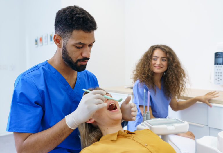 Best Dental Assistant Training online