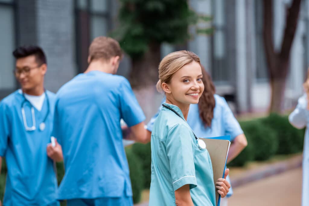 How To Become a Medical Assistant