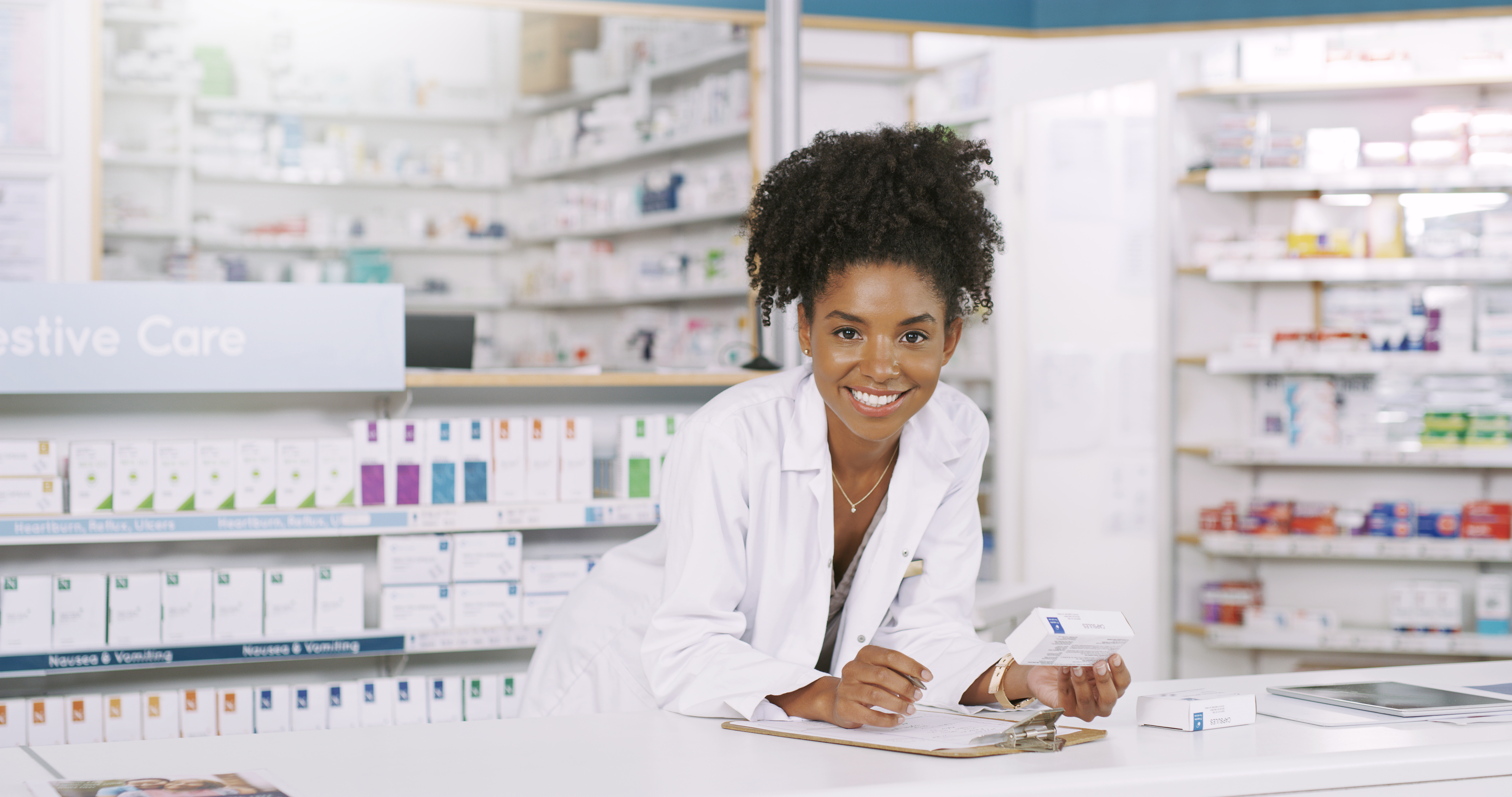 What Does a Pharmacy Tech Do